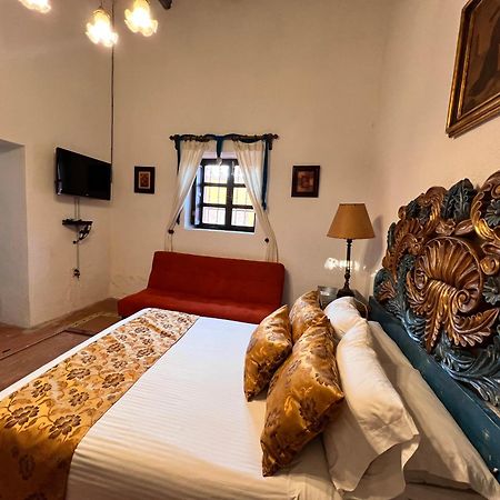 Готель La Casona Minera Pozos  Екстер'єр фото